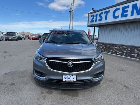 Used 2021 Buick Enclave Essence AWD/4WD image 3