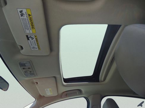Used 2018 Honda HR-V EX image 31