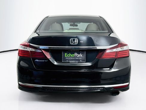 Used 2016 Honda Accord LX image 7