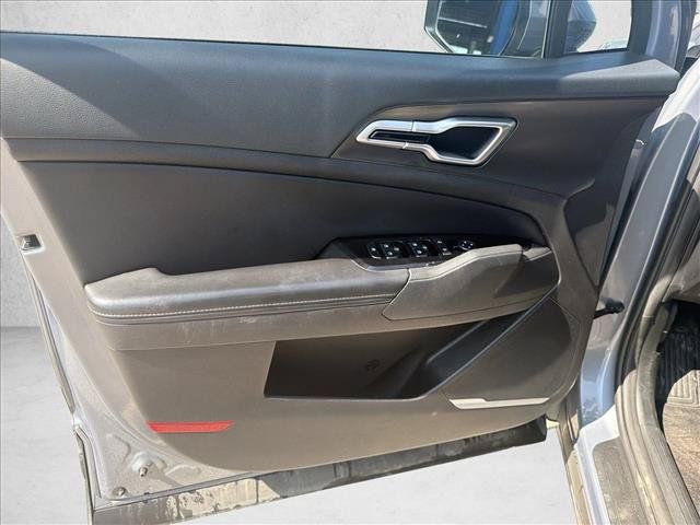 Used 2023 Kia Sportage EX FWD image 9