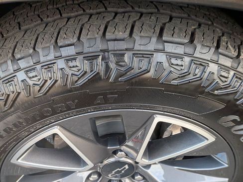 Used 2023 Chevrolet Tahoe Z71 w/ Z71 Off-Road Package image 13