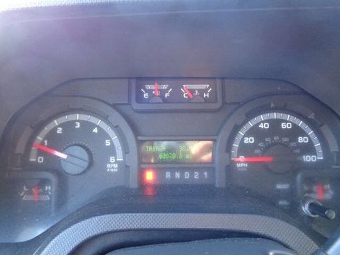 Used 2013 Ford E-350 and Econoline 350 XLT image 18