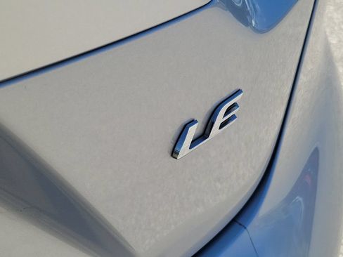 Used 2021 Toyota Corolla LE FWD image 7