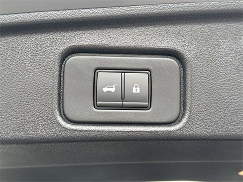 New 2026 Nissan Pathfinder Platinum image 14