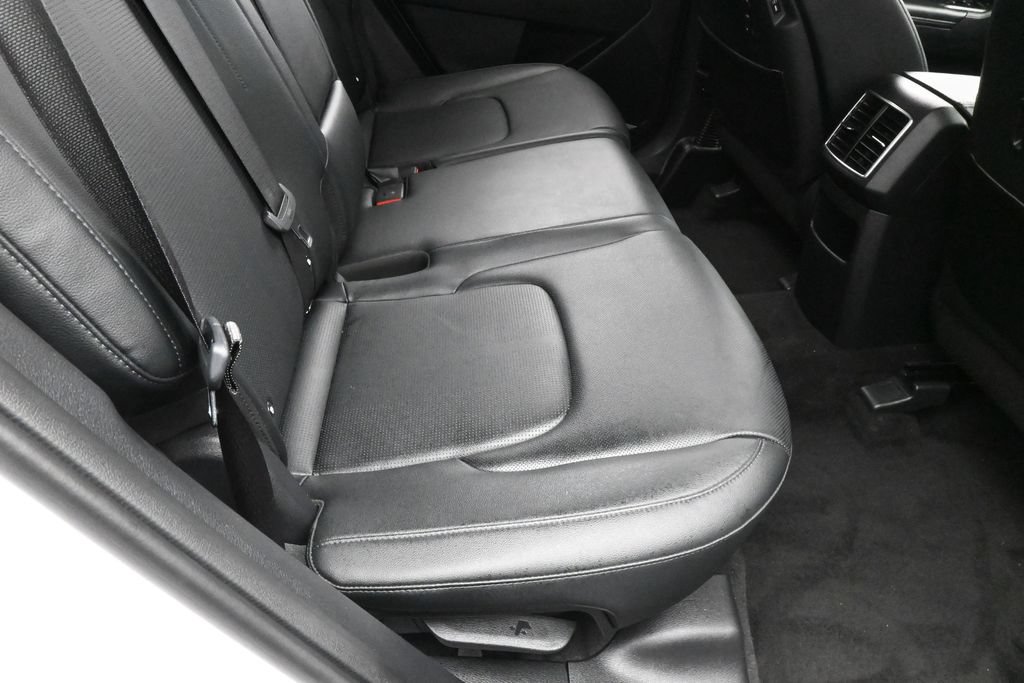 Used 2026 Kia Sportage EX FWD image 42