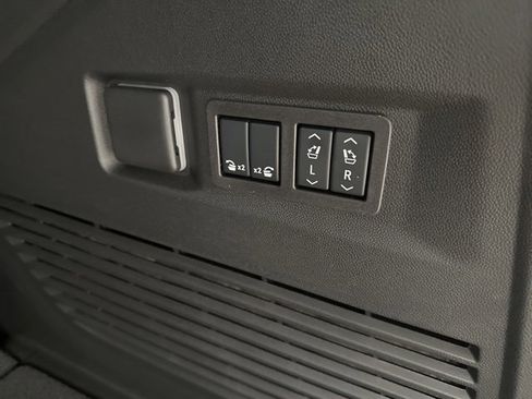 New 2026 Chevrolet Tahoe High Country image 17