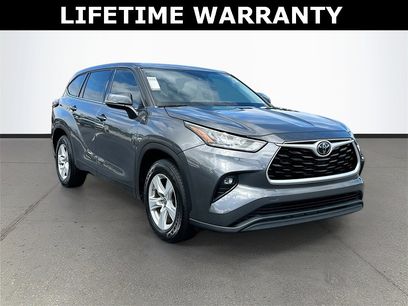Used 2020 Toyota Highlander LE