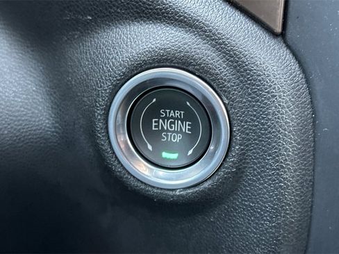 Used 2019 Chevrolet Silverado 1500 High Country image 23