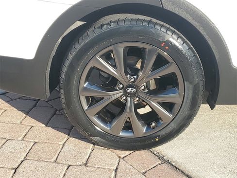 Used 2017 Hyundai Santa Fe Sport w/ 2.0T Ultimate Tech Package 05 image 7