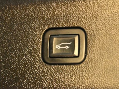 Used 2023 Buick Enclave Avenir w/ Trailering Package, 5000 lbs. image 19