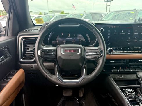 Certified 2023 GMC Canyon AT4 w/ AT4 Premium Package AWD/4WD image 24