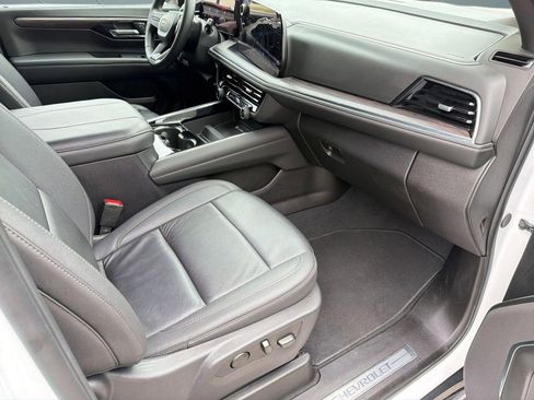 Certified 2025 Chevrolet Tahoe LT AWD/4WD image 31