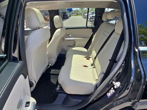Used 2022 Mercedes-Benz GLB 250 image 11