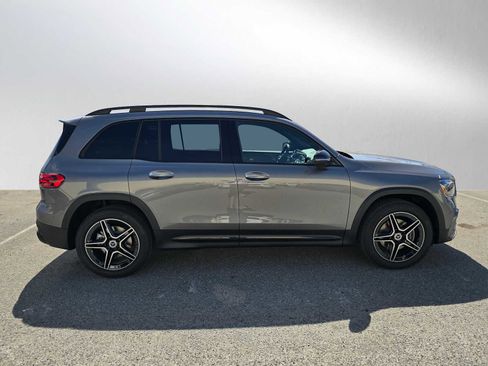 New 2026 Mercedes-Benz GLB 250 4MATIC image 2
