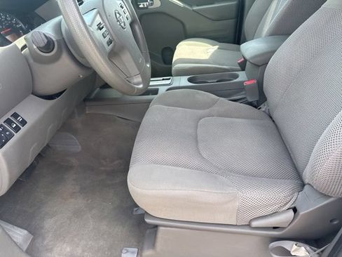 Used 2017 Nissan Frontier SV AWD/4WD image 15