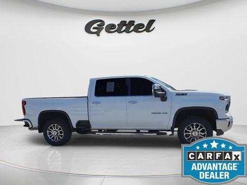Used 2026 Chevrolet Silverado 2500 LTZ w/ LTZ Plus Package AWD/4WD image 8