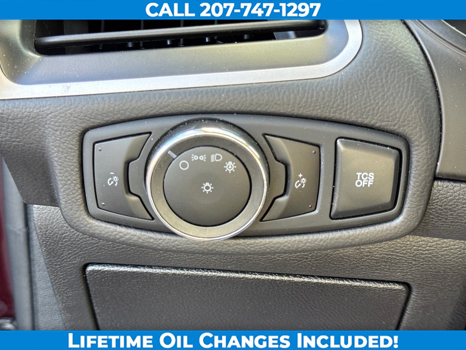 Used 2024 Ford Edge SEL AWD/4WD image 16