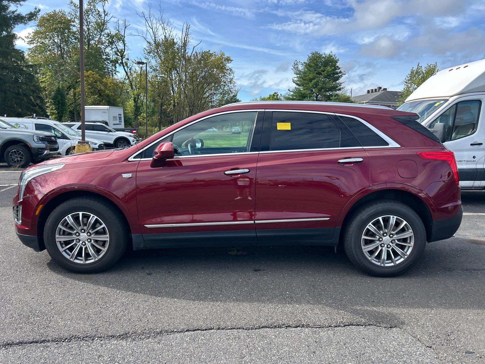 Used 2017 Cadillac XT5 Luxury w/ Driver Awareness Package AWD/4WD image 8