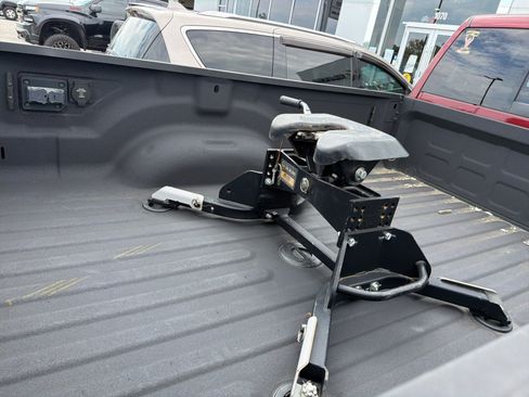 Used 2023 RAM 3500 Limited AWD/4WD image 9
