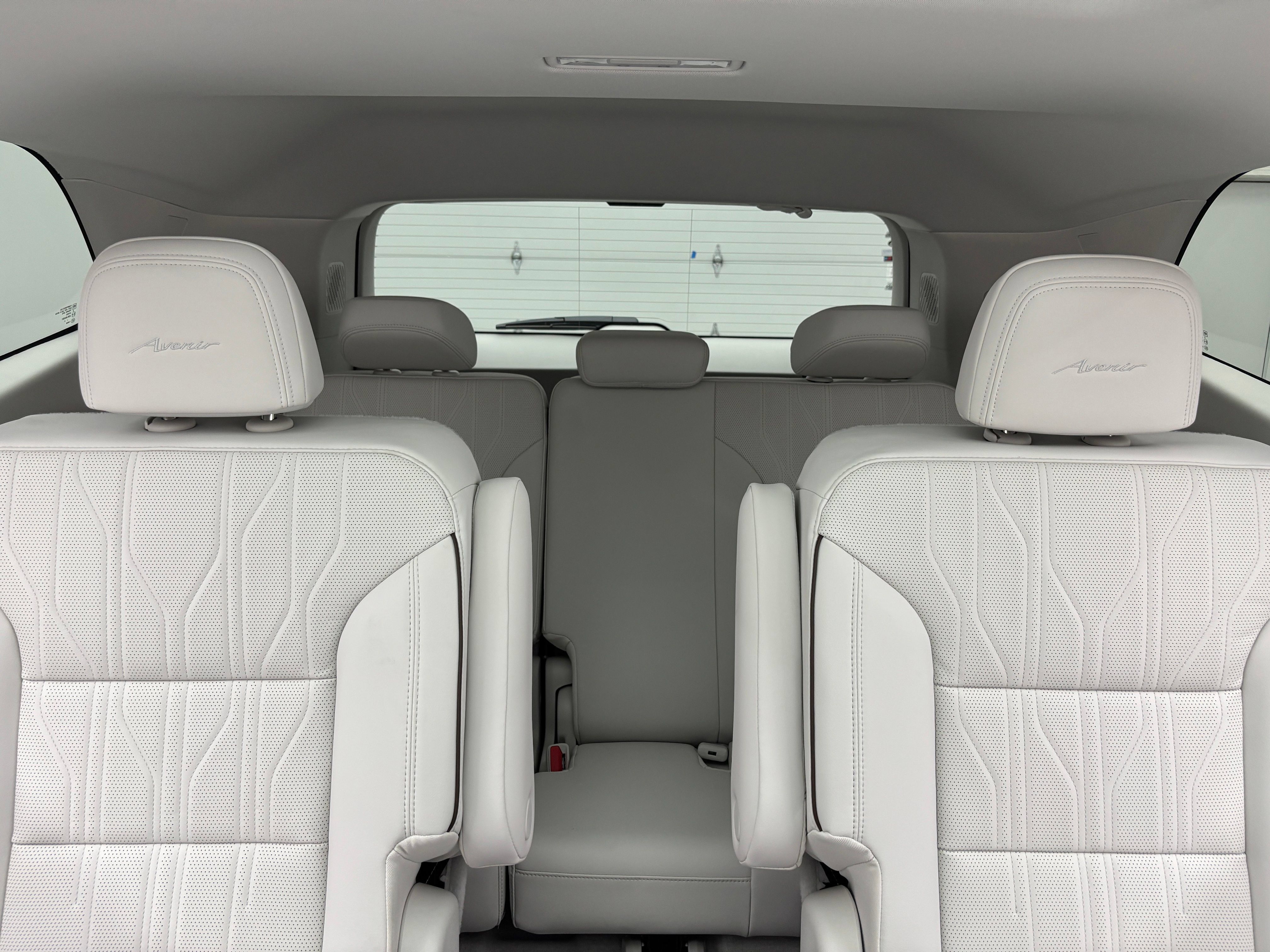 New 2026 Buick Enclave Avenir w/ Super Cruise Package AWD/4WD image 44