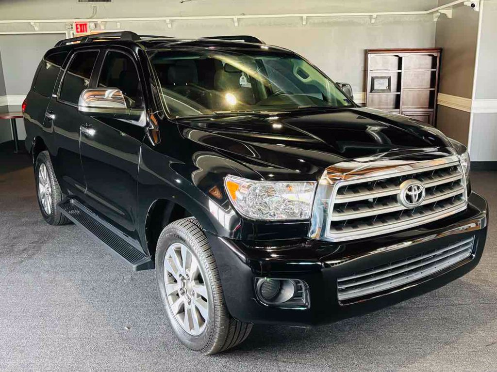 Used 2015 Toyota Sequoia Limited AWD/4WD image 1