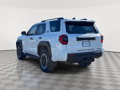 Used 2025 Toyota 4Runner TRD Off-Road Premium image 5