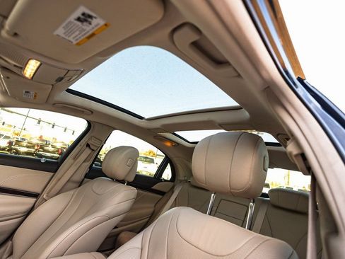 Used 2019 Mercedes-Benz S 450 Sedan image 18