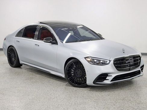 Used 2023 Mercedes-Benz S 580 4MATIC Sedan image 4