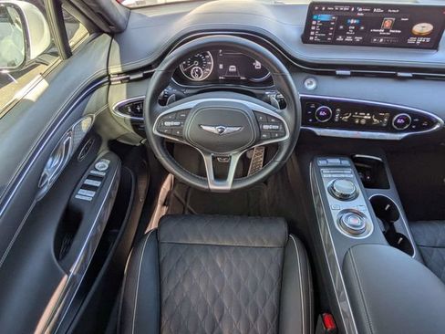 Used 2025 Genesis GV70 3.5T Sport w/ Sport Advanced Package AWD/4WD image 18