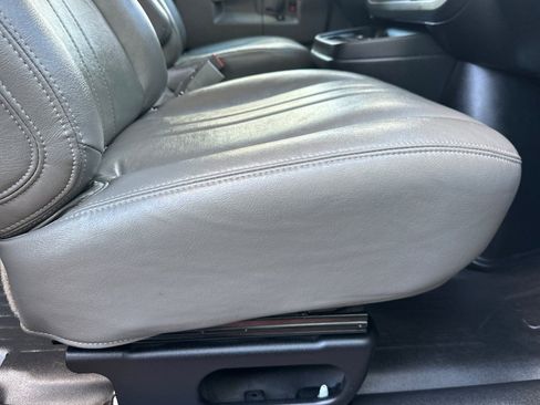 Used 2023 GMC Savana 2500 Extended w/ Driver Convenience Package image 22