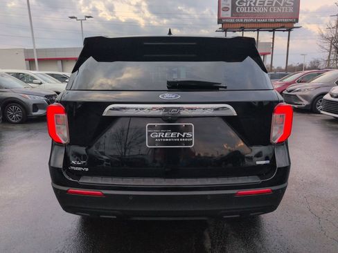 Used 2020 Ford Explorer XLT w/ Comfort Package image 4