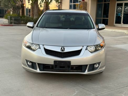 Used 2010 Acura TSX Sedan image 2