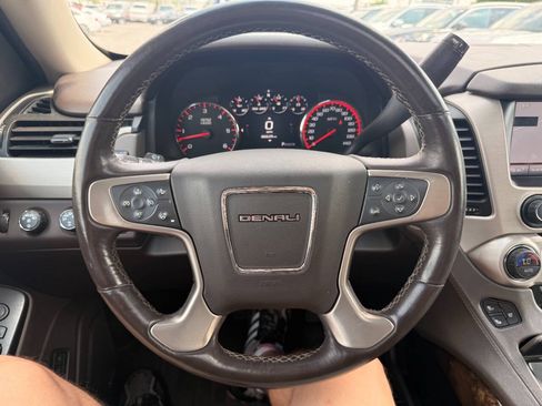Used 2015 GMC Yukon Denali w/ Open Road Package AWD/4WD image 47