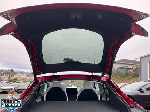 Used 2026 Tesla Model Y 2WD image 12