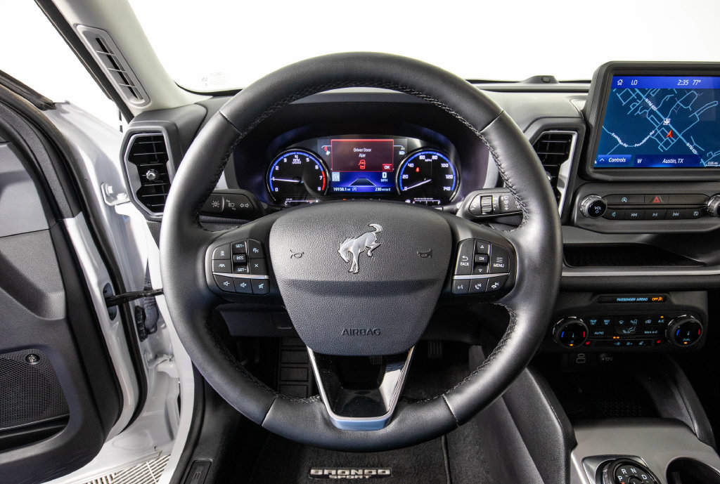 Used 2024 Ford Bronco Sport Outer Banks w/ Tech Package AWD/4WD image 19