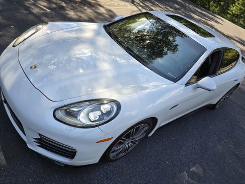 Used 2016 Porsche Panamera GTS w/ Premium Package Plus image 57
