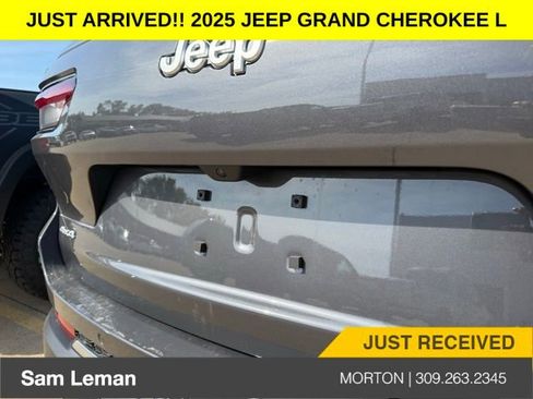 New 2025 Jeep Grand Cherokee L Laredo image 7