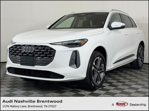 Used 2025 Audi Q5 Premium w/ Convenience Package AWD/4WD image 1