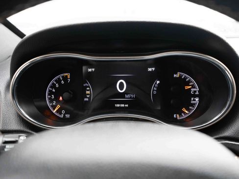 Used 2016 Jeep Grand Cherokee Limited image 15