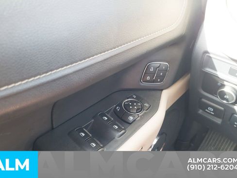 Used 2024 Ford Expedition Max Limited image 16