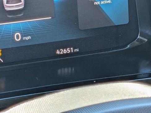 Used 2024 Volkswagen Atlas SE image 17