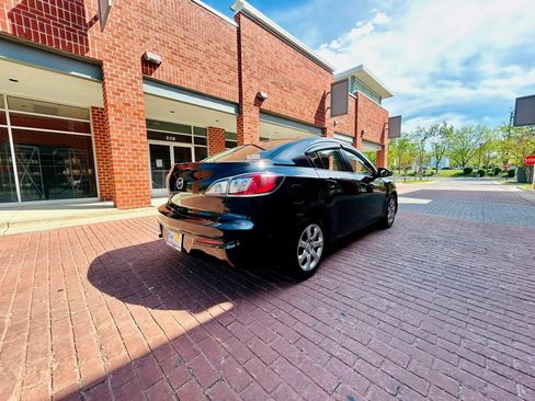 Used 2012 MAZDA MAZDA3 i Sport FWD image 6