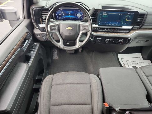 Used 2024 Chevrolet Silverado 2500 LT image 11