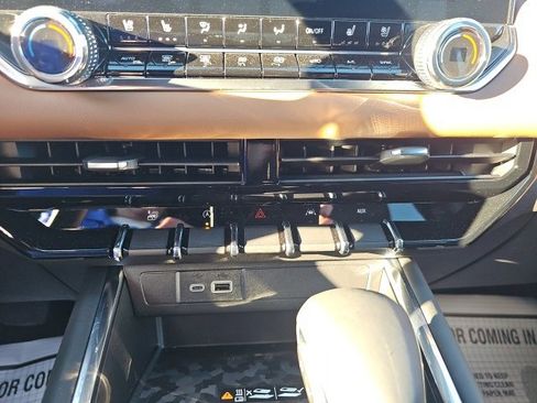 Used 2025 GMC Canyon AT4 w/ Nightfall Edition image 23