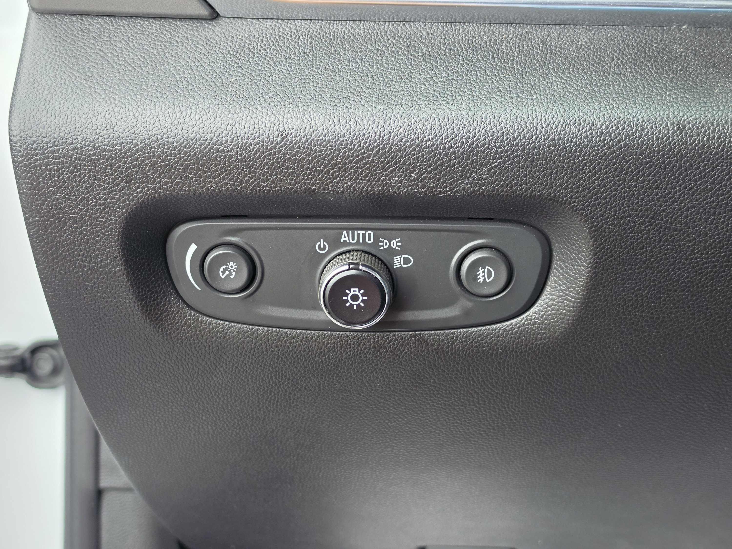Used 2020 Chevrolet Traverse RS w/ LPO, Floor Liner Package FWD image 34