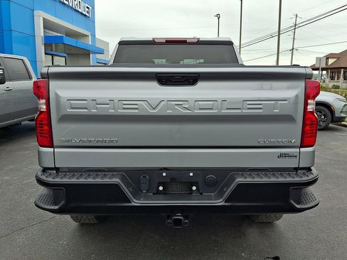 Used 2024 Chevrolet Silverado 1500 Custom Trail Boss AWD/4WD image 5