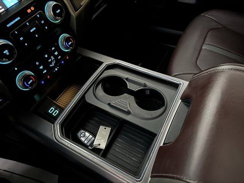 Used 2017 Ford F250 Platinum w/ Platinum Ultimate Package image 22