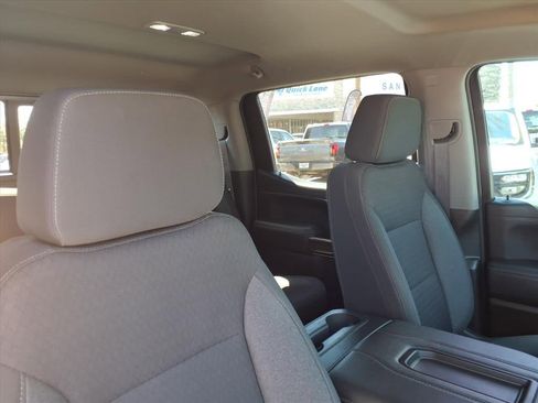 Used 2022 Chevrolet Silverado 1500 LT Trail Boss w/ Convenience Package II image 12