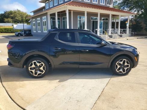 Used 2022 Hyundai Santa Cruz Limited image 8