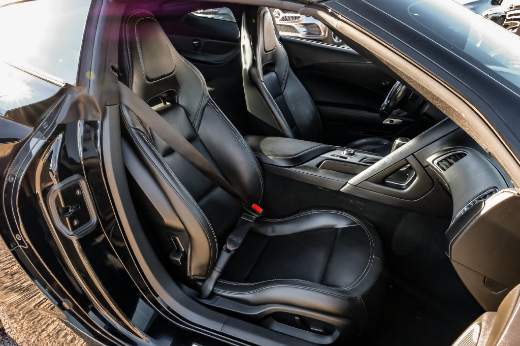 Used 2019 Chevrolet Corvette Stingray Coupe w/ 1LT RWD image 35